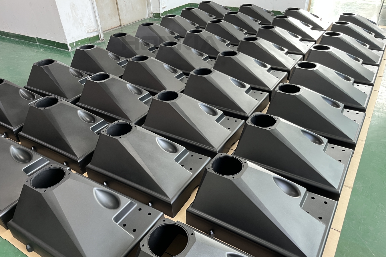 Reaction Injection Molding Large Housing Parts